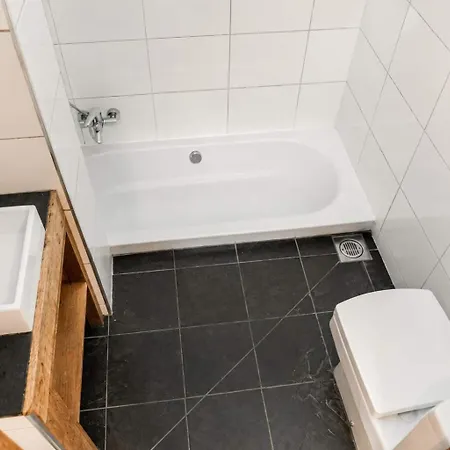 Bohemian 2 Bedroom Flat With Fantastic Views * Bristol